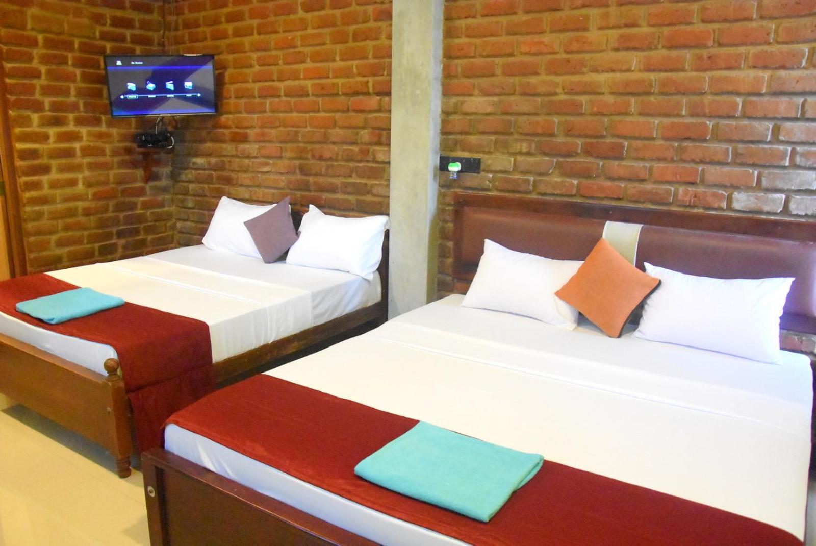 Ciel Star Anuradhapura Hotel Buitenkant foto