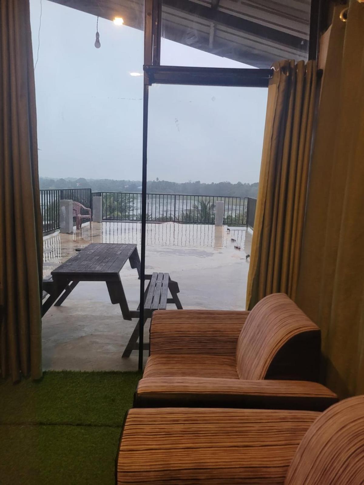 Ciel Star Anuradhapura Hotel Buitenkant foto
